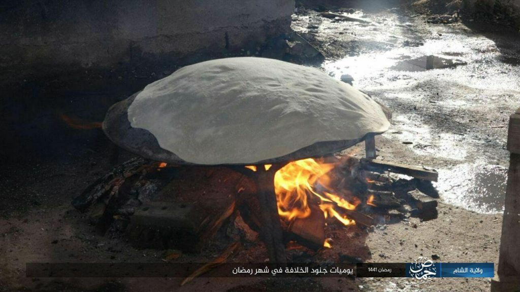 مقاتلون من تنظيم الدولة الإسلامية في البادية السورية (ولاية الشام)