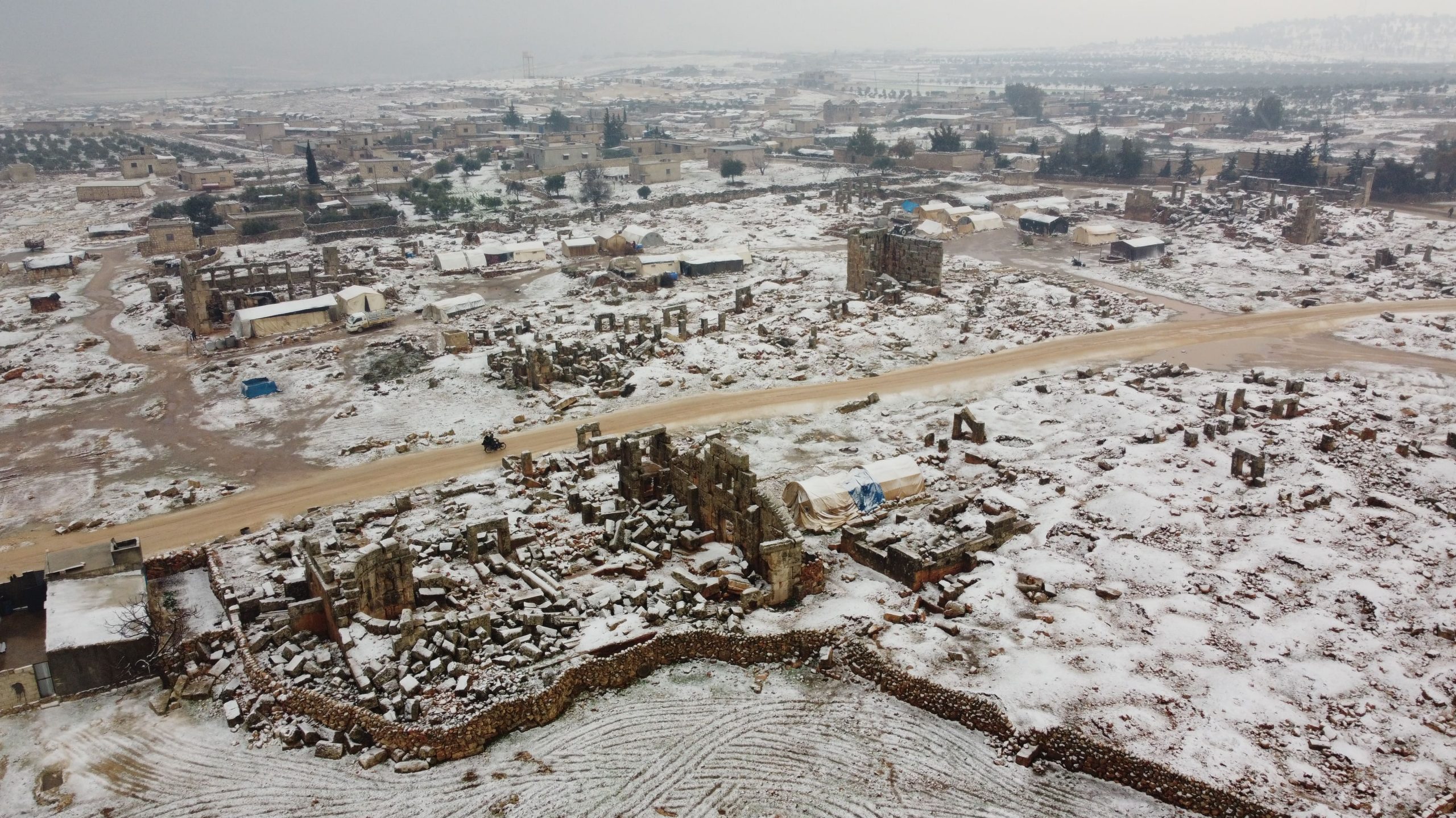 مخيم الفاروق، كفرلوسين شمالي إدلب، 23 يناير/كانون الثاني 2022 (السورية.نت)