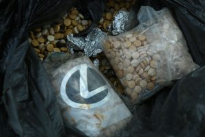 ضبط شحنة "مخدرات وحشيش"، معبر الغزاوية بريف حلب، 26 مارس/آذار 2022 (السورية.نت)