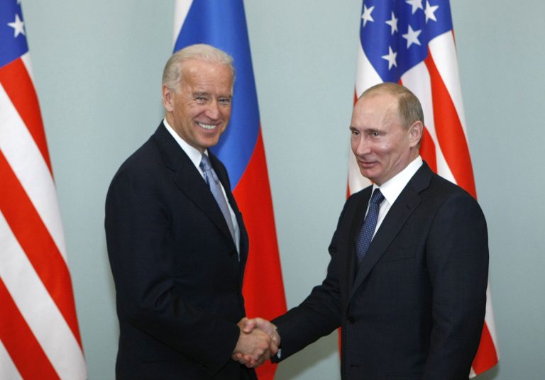 روسيا وأمريكا تنتقلان إلى تقديم العروض..هل تستجيب “قسد”؟