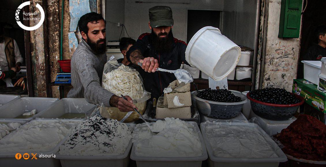 حركة الأسواق في مدينة إدلب قبل يوم من شهر رمضان